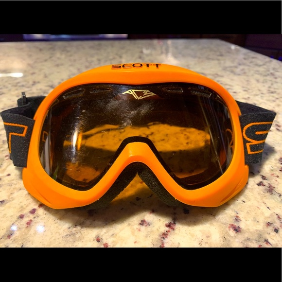 Ski / Snowboarding Goggles - Picture 8 of 10